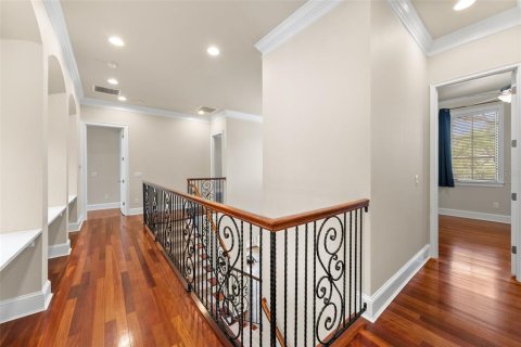 Casa en venta en Tampa, Florida, 6 dormitorios, 427.63 m2 № 1834846 - foto 29