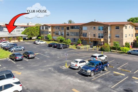 Condo in Hialeah Gardens, Florida, 1 bedroom  № 1749720 - photo 6