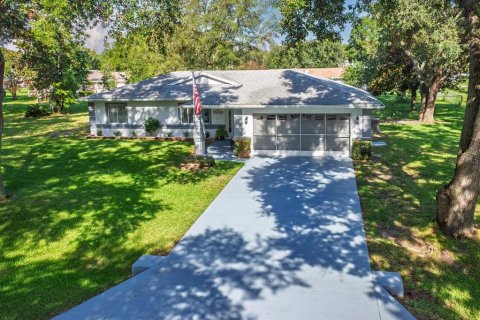House in Ocala, Florida 3 bedrooms, 178.19 sq.m. № 1820660 - photo 1