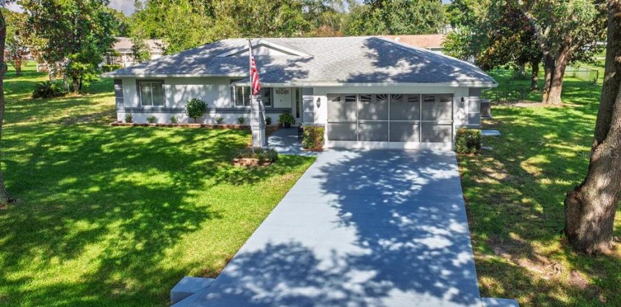 House in Ocala, Florida 3 bedrooms, 178.19 sq.m. № 1820660