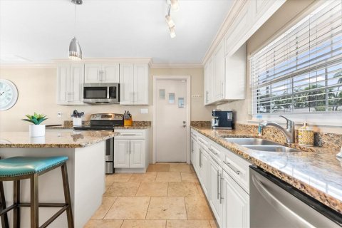 Купить виллу или дом в Сарасота, Флорида 7 комнат, 157.28м2, № 1761353 - фото 12