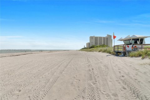 Снять в аренду кондоминиум в Юпитер, Флорида 2 спальни, 108.7м2, № 2082647 - фото 24