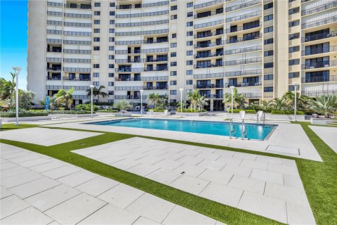 Снять в аренду кондоминиум в Юпитер, Флорида 2 спальни, 108.7м2, № 2082647 - фото 20