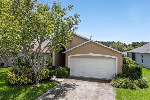 House in Tampa, Florida 4 bedrooms, 165.92 sq.m. № 2237553 - photo 3