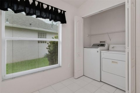 House in Tampa, Florida 4 bedrooms, 165.92 sq.m. № 2237553 - photo 12