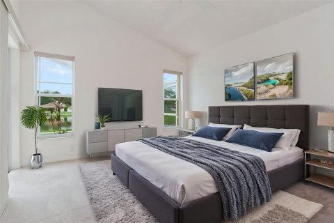 House in Tampa, Florida 4 bedrooms, 165.92 sq.m. № 2237553 - photo 13