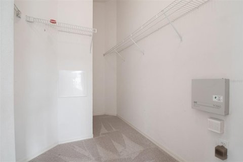 House in Tampa, Florida 4 bedrooms, 165.92 sq.m. № 2237553 - photo 15