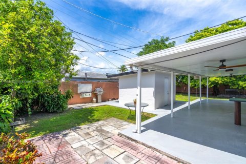 Купить виллу или дом в Майами, Флорида 3 спальни, № 1957968 - фото 27