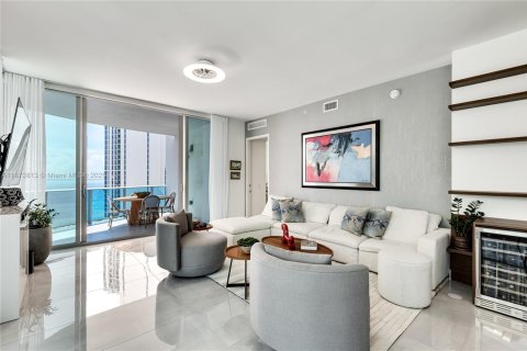 Appartement à louer à Sunny Isles Beach, Floride: 2 chambres, 155.61 m2 № 1922859 - photo 23