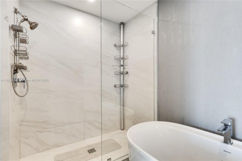 Appartement à louer à Sunny Isles Beach, Floride: 2 chambres, 155.61 m2 № 1922859 - photo 4