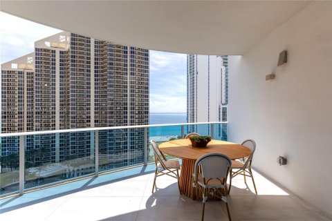 Appartement à louer à Sunny Isles Beach, Floride: 2 chambres, 155.61 m2 № 1922859 - photo 9