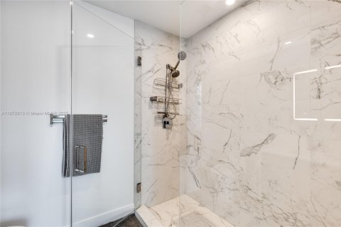 Appartement à louer à Sunny Isles Beach, Floride: 2 chambres, 155.61 m2 № 1922859 - photo 8