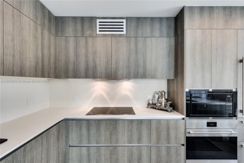 Appartement à louer à Sunny Isles Beach, Floride: 2 chambres, 155.61 m2 № 1922859 - photo 28