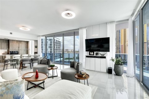 Appartement à louer à Sunny Isles Beach, Floride: 2 chambres, 155.61 m2 № 1922859 - photo 27