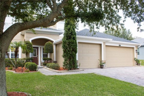 House in Clermont, Florida 5 bedrooms, 253.72 sq.m. № 2303315
