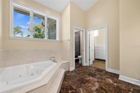 House in Seminole, Florida 10 bedrooms, 986.53 sq.m. № 1815114 - photo 19