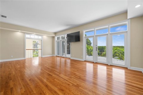 House in Seminole, Florida 10 bedrooms, 986.53 sq.m. № 1815114 - photo 15