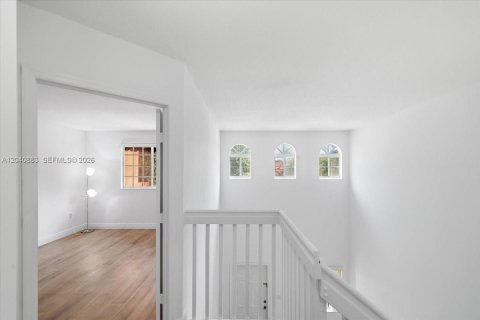 Touwnhouse à louer à Hialeah, Floride: 3 chambres, 158.68 m2 № 2274778 - photo 19