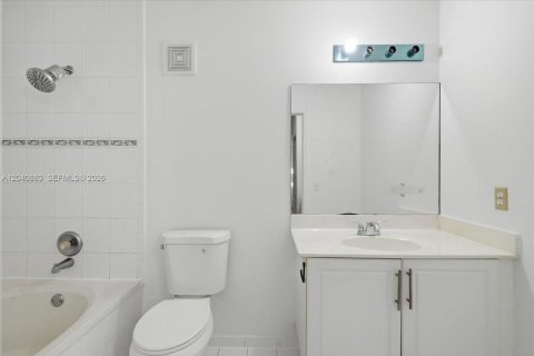 Touwnhouse à louer à Hialeah, Floride: 3 chambres, 158.68 m2 № 2274778 - photo 28