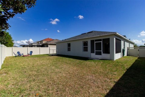 House in Lake Alfred, Florida 3 bedrooms, 162.3 sq.m. № 2214745 - photo 15
