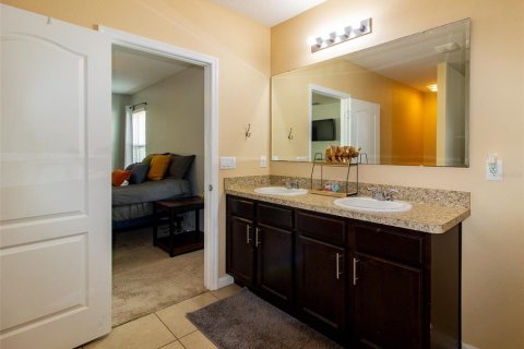 House in Lake Alfred, Florida 3 bedrooms, 162.3 sq.m. № 2214745 - photo 25