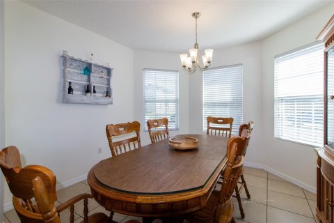 House in Lake Alfred, Florida 3 bedrooms, 162.3 sq.m. № 2214745 - photo 9