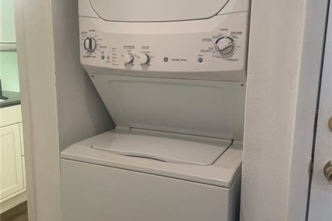 Condo in Bradenton, Florida, 2 bedrooms  № 1772036 - photo 30