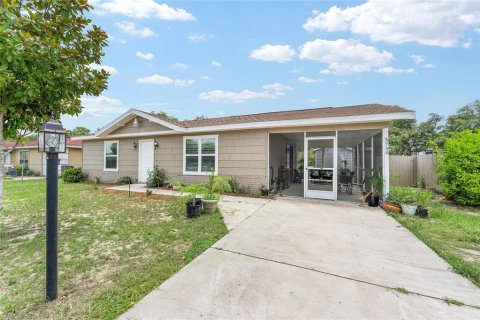 House in Ocala, Florida 2 bedrooms, 84.73 sq.m. № 1781042 - photo 4