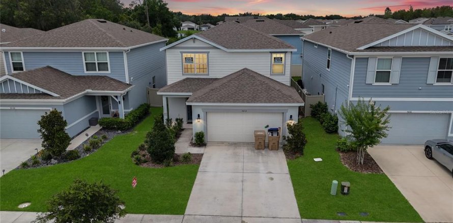 House in Kissimmee, Florida 4 bedrooms, 202.34 sq.m. № 2277647