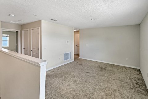 House in Kissimmee, Florida 4 bedrooms, 202.34 sq.m. № 2277647 - photo 9
