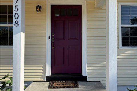 Casa en venta en Saint Petersburg, Florida, 3 dormitorios, 162.86 m2 № 2167362 - foto 2