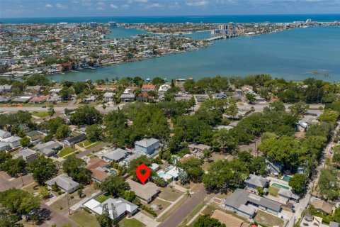 Casa en venta en Saint Petersburg, Florida, 3 dormitorios, 162.86 m2 № 2167362 - foto 27