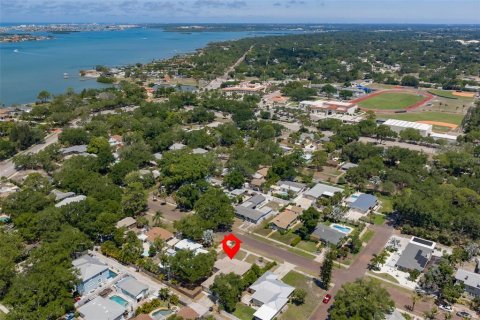 Casa en venta en Saint Petersburg, Florida, 3 dormitorios, 162.86 m2 № 2167362 - foto 28