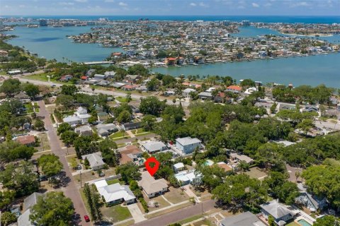 Casa en venta en Saint Petersburg, Florida, 3 dormitorios, 162.86 m2 № 2167362 - foto 30
