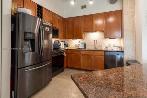 Снять в аренду кондоминиум в Майами, Флорида 2 спальни, 119.66м2, № 1956776 - фото 12