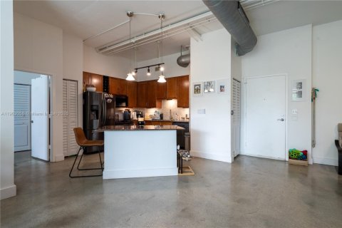 Снять в аренду кондоминиум в Майами, Флорида 2 спальни, 119.66м2, № 1956776 - фото 14