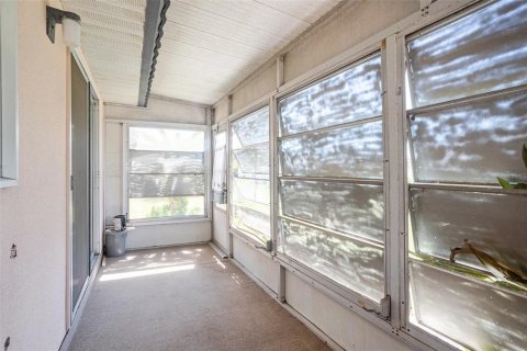 Condo in Sun City Center, Florida, 2 bedrooms  № 1526441 - photo 13