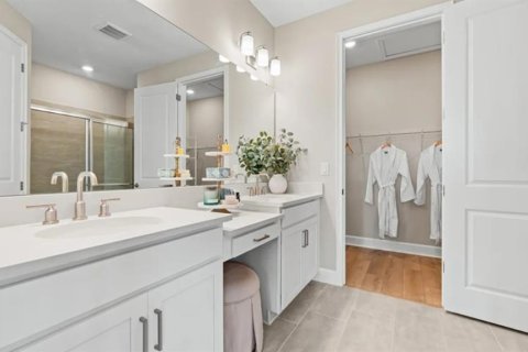 Villa ou maison à vendre à Bradenton, Floride: 2 chambres, 142.42 m2 № 2405744 - photo 4