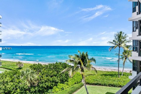 Condo in Palm Beach, Florida, 2 bedrooms  № 1103263 - photo 1