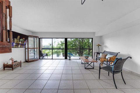 Adosado en venta en Miami, Florida, 3 dormitorios, 142.7 m2 № 1929496 - foto 8