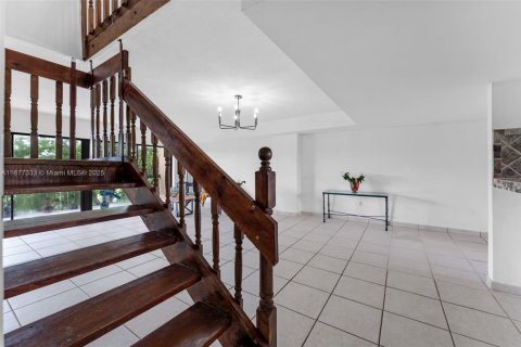 Adosado en venta en Miami, Florida, 3 dormitorios, 142.7 m2 № 1929496 - foto 10