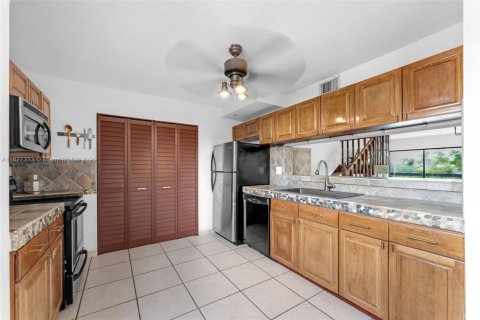 Adosado en venta en Miami, Florida, 3 dormitorios, 142.7 m2 № 1929496 - foto 11