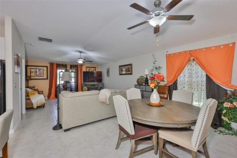 Villa ou maison à vendre à Sun City Center, Floride: 4 chambres, 171.13 m2 № 1789356 - photo 11