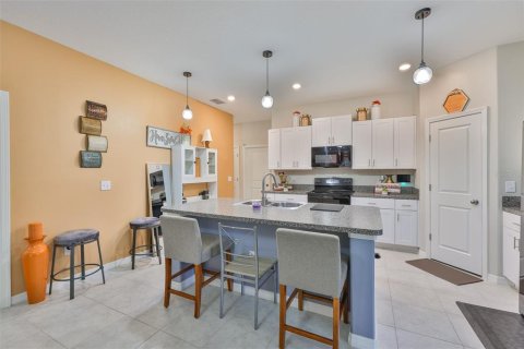 Villa ou maison à vendre à Sun City Center, Floride: 4 chambres, 171.13 m2 № 1789356 - photo 6
