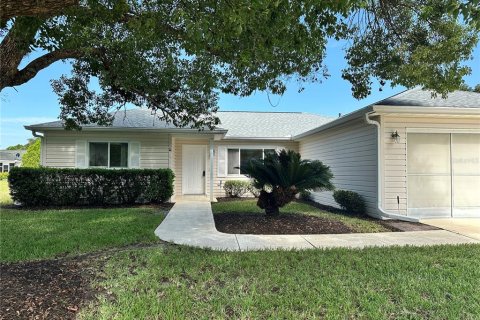 Villa ou maison à Dunnellon, Floride 3 chambres, 141.77 m2 № 2339431