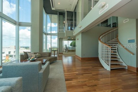 Condo in Tampa, Florida, 1 bedroom  № 1757599 - photo 4