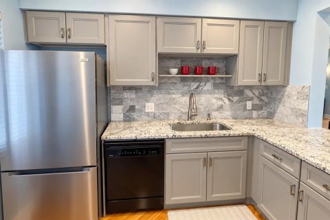 Condo in Sarasota, Florida, 1 bedroom № 2402720 - photo 2