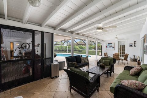 Villa ou maison à vendre à Miami, Floride: 4 chambres, 193.33 m2 № 2076047 - photo 30