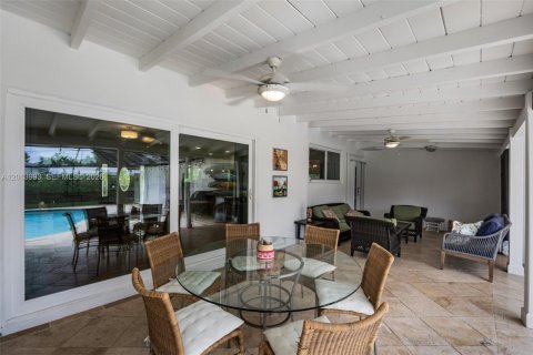 Villa ou maison à vendre à Miami, Floride: 4 chambres, 193.33 m2 № 2076047 - photo 29