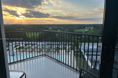 Condominio en venta en Doral, Florida, 1 dormitorio, 72.19 m2 № 1986366 - foto 20